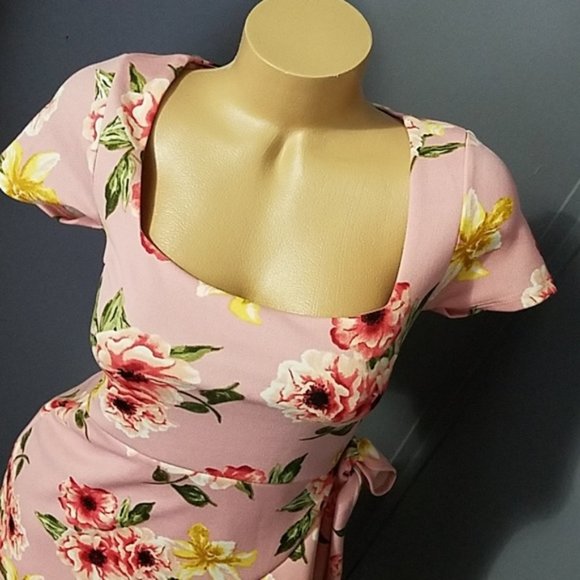 CLEARANCE Stunning Pink Floral Faux Wrap Dress - Picture 5 of 7